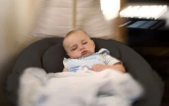 Babygo Homey Set Black/White Babyschommel En Kinderstoel 19014 -babyproducten babygo homey swing babyschommel 3 1 4