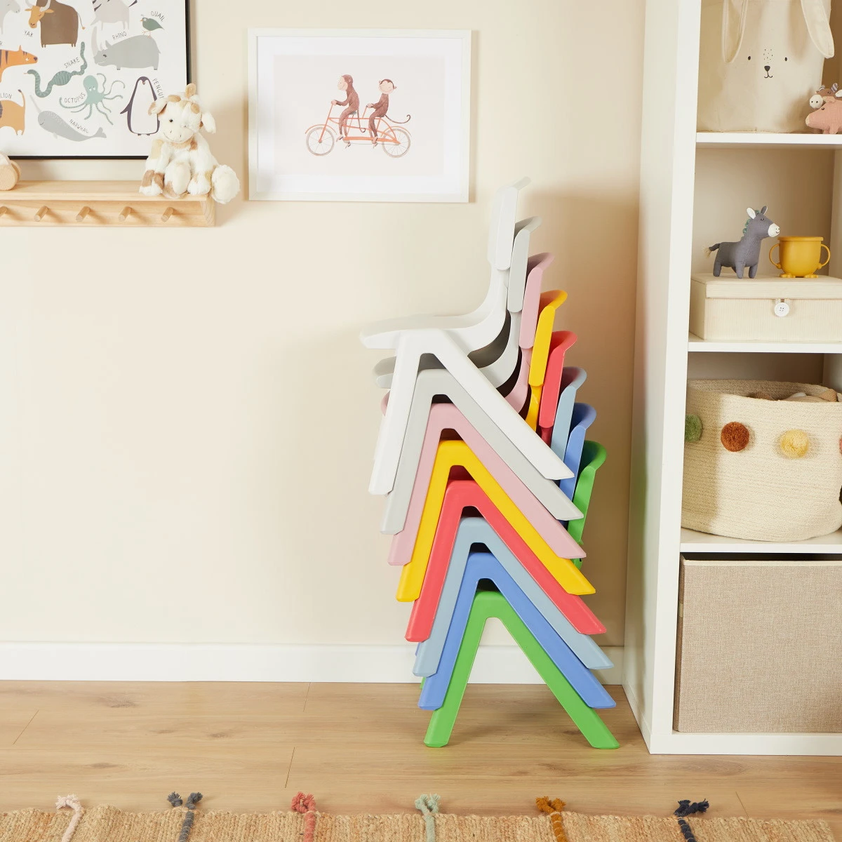 Bieco Ice Grijs Kunststof Kinderstoeltje 04201808 7 Bieco Ice Grijs Kunststof Kinderstoeltje 04201808 - Afbeelding 7