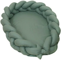 MamaLoes Amy Pure Stonegreen 2-in-1 Babynest En Braided Bedbumper 80663 -babyproducten mamaloes amy pure stonegreen 2 in 1 babynest en braided bedbumper 80663